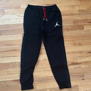 Jordan joggers boys sz L 12-13 yrs black fleece